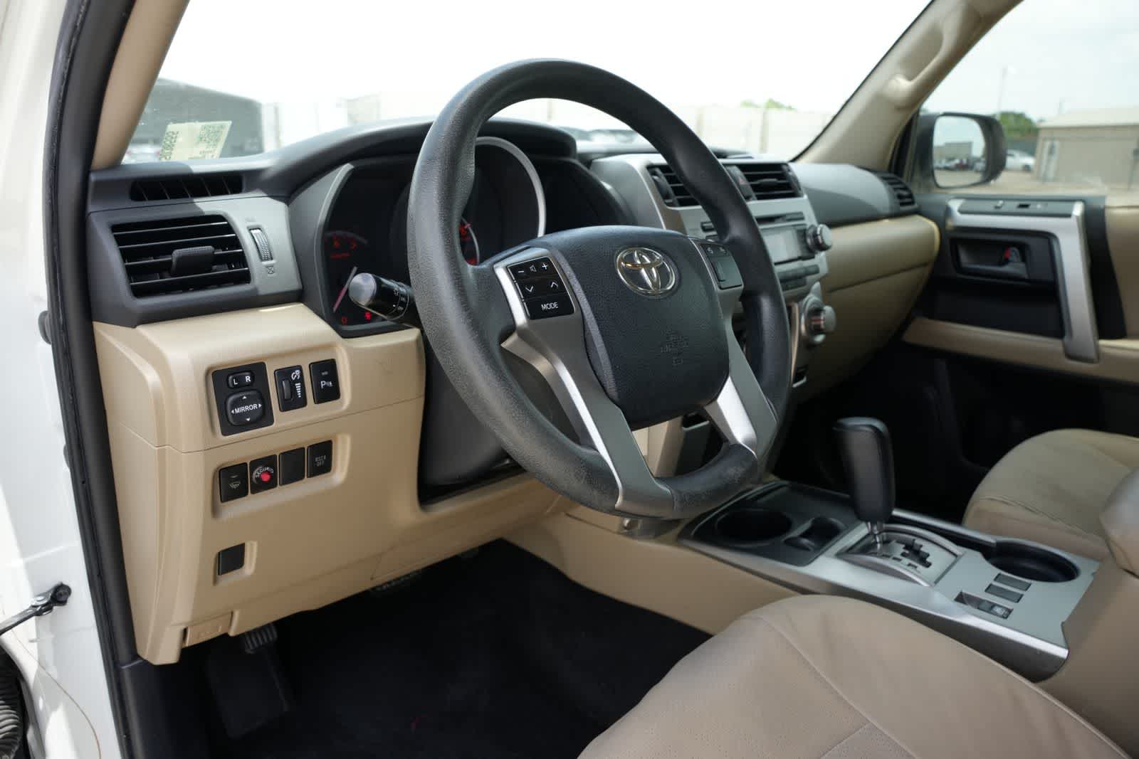 Thumbnail: 2012 Toyota 4Runner - 14