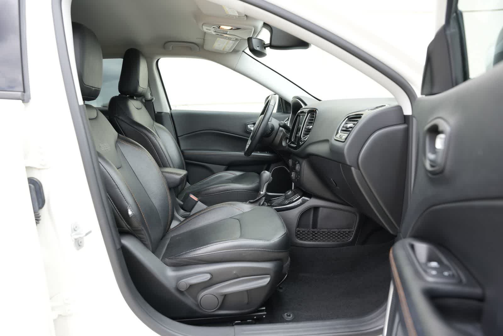 Thumbnail: 2020 Jeep Compass - 22