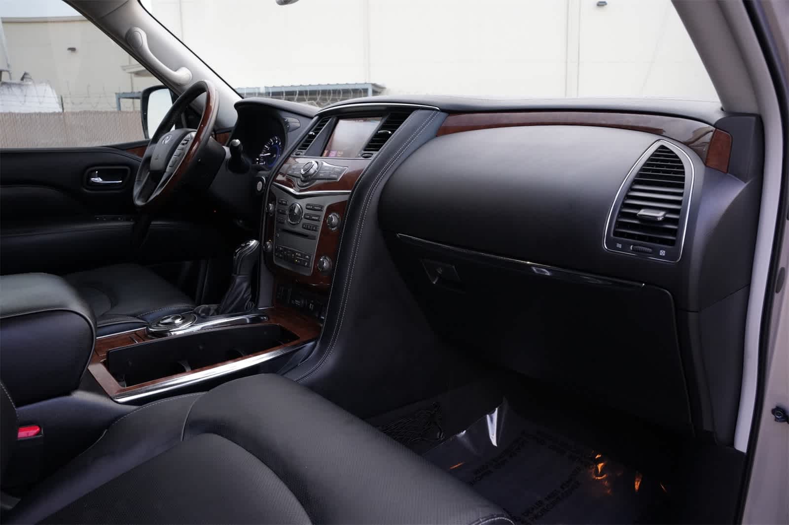 Thumbnail: 2019 INFINITI QX80 - 22