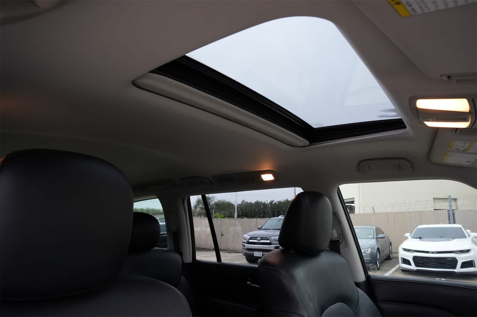 Thumbnail: 2018 INFINITI QX80 - 25