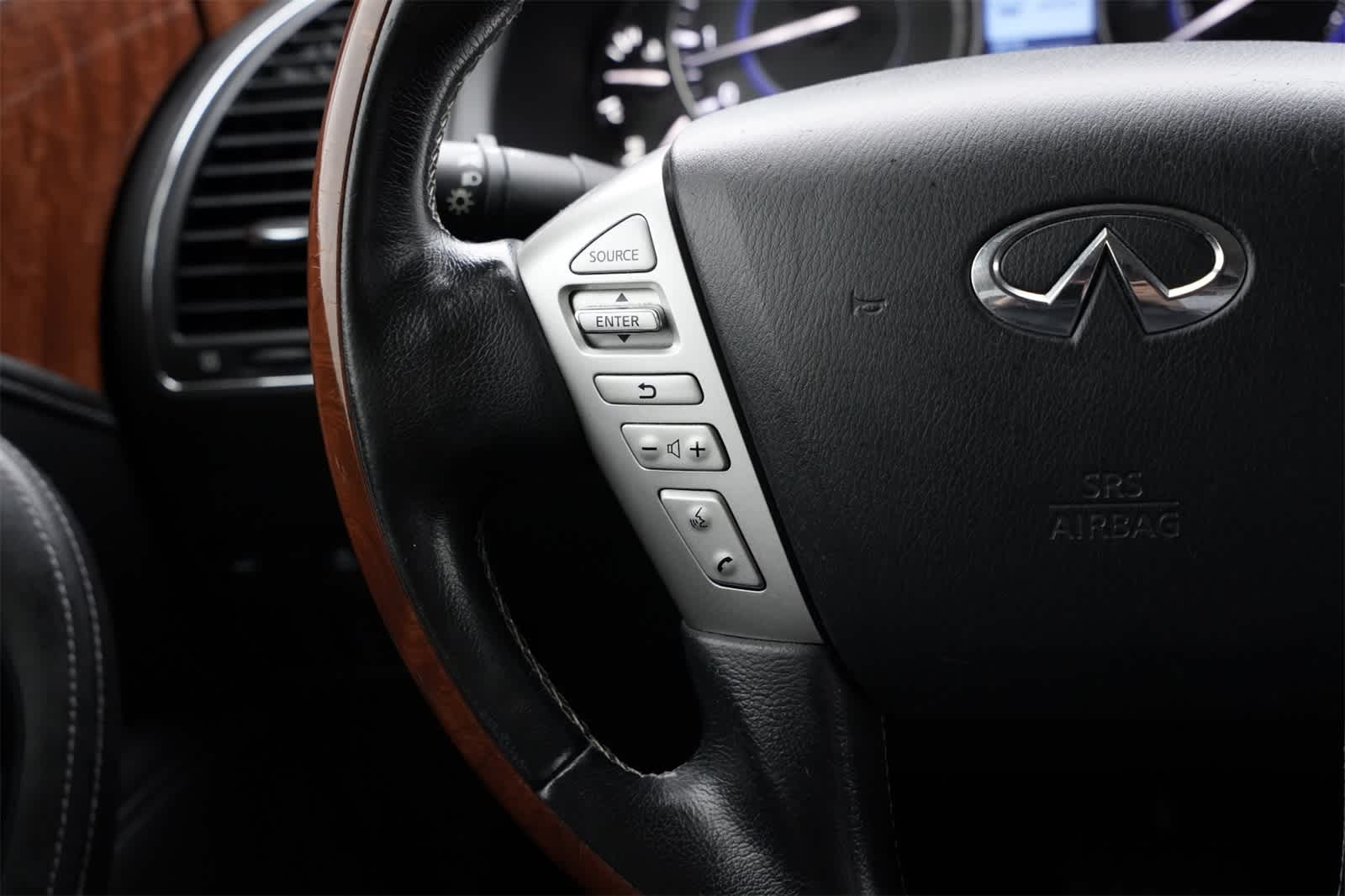 Thumbnail: 2018 INFINITI QX80 - 10