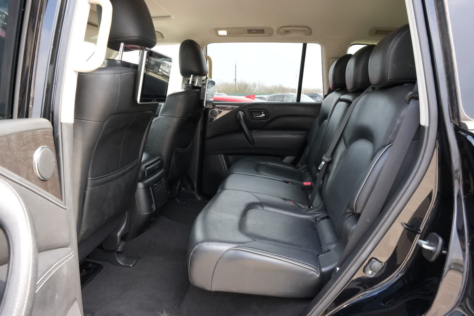 Thumbnail: 2022 INFINITI QX80 - 19