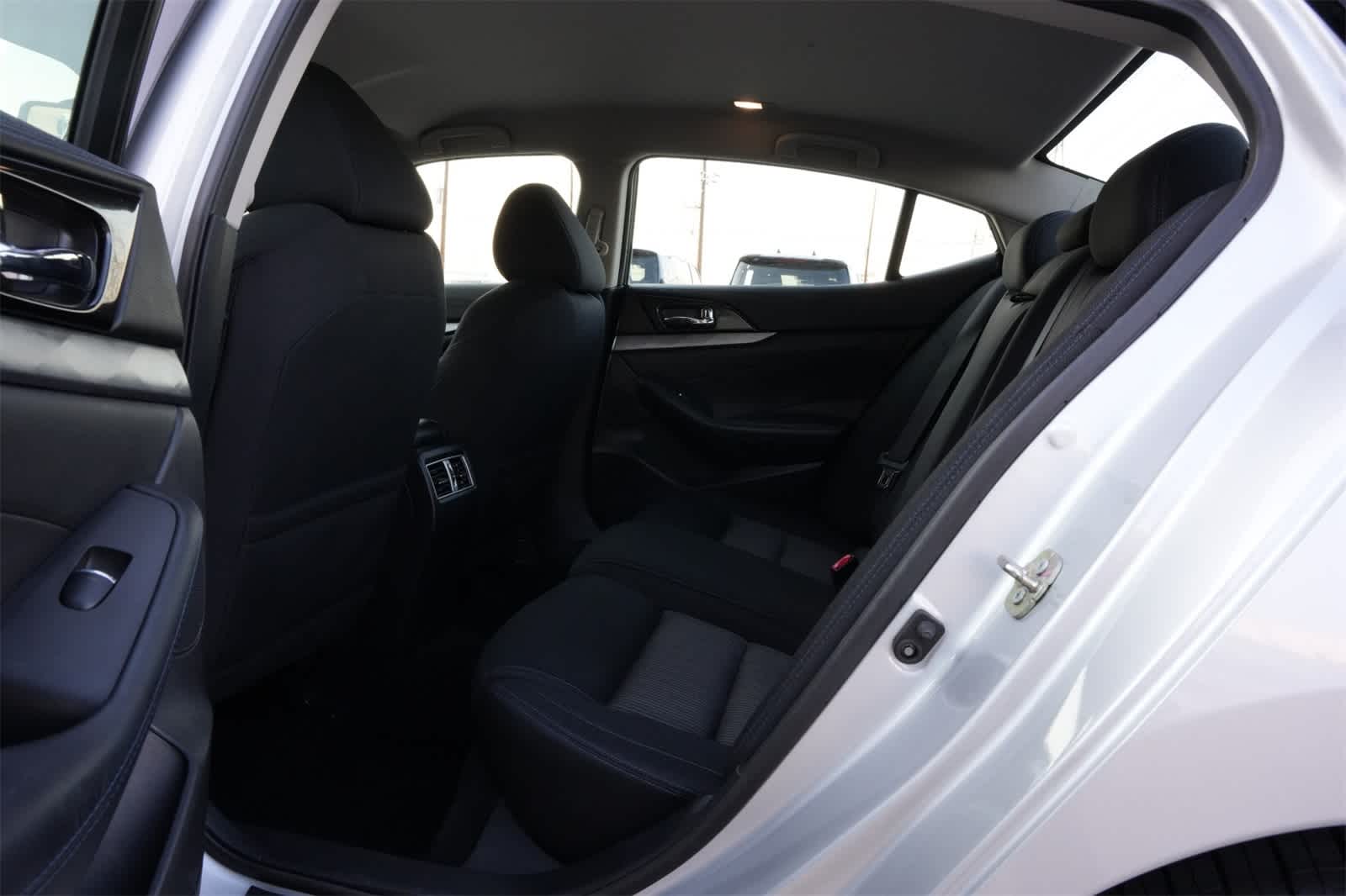 Thumbnail: 2017 Nissan Maxima - 19