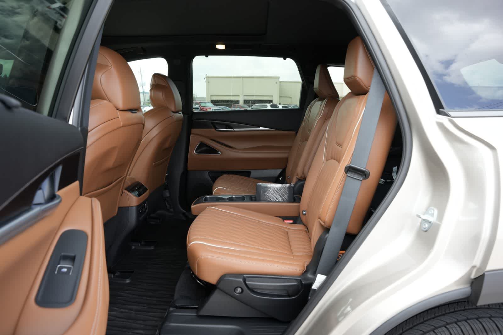 Thumbnail: 2026 INFINITI QX60 - 19