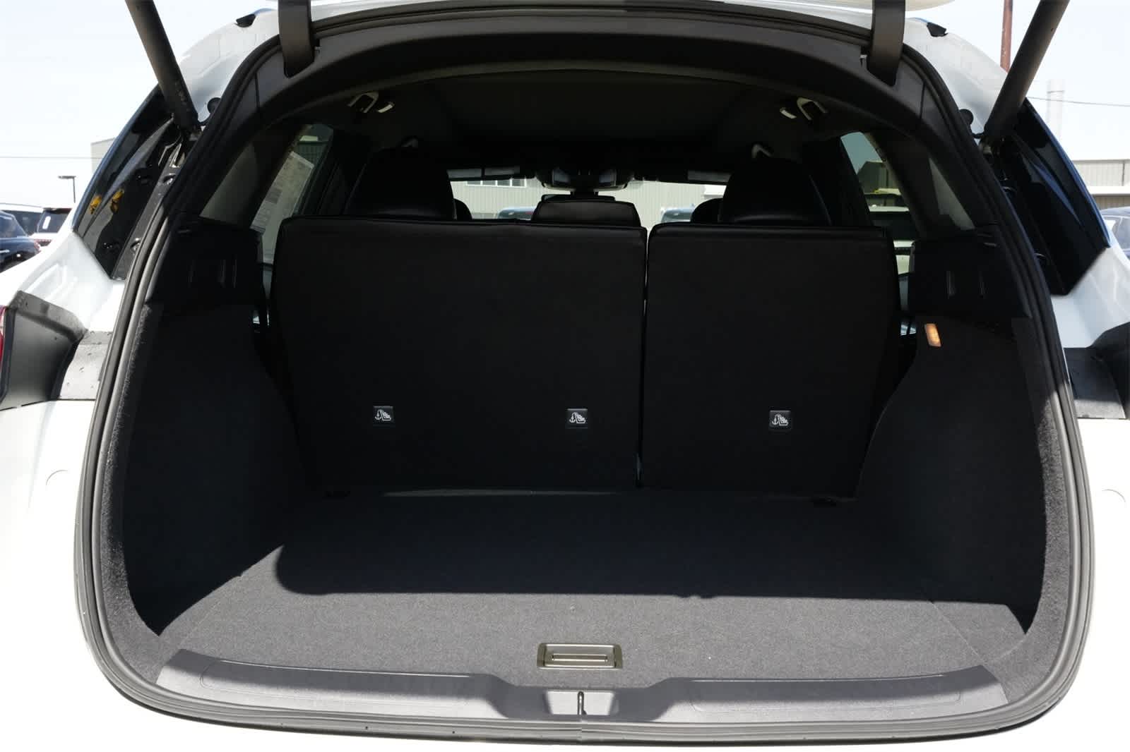 Thumbnail: 2025 INFINITI QX50 - 21