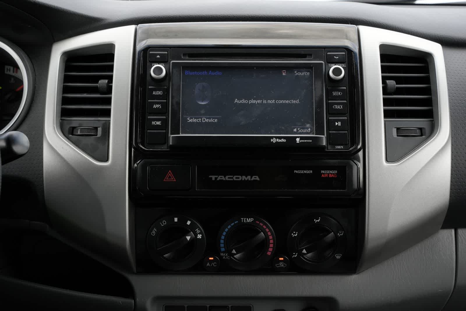 Thumbnail: 2015 Toyota Tacoma - 13