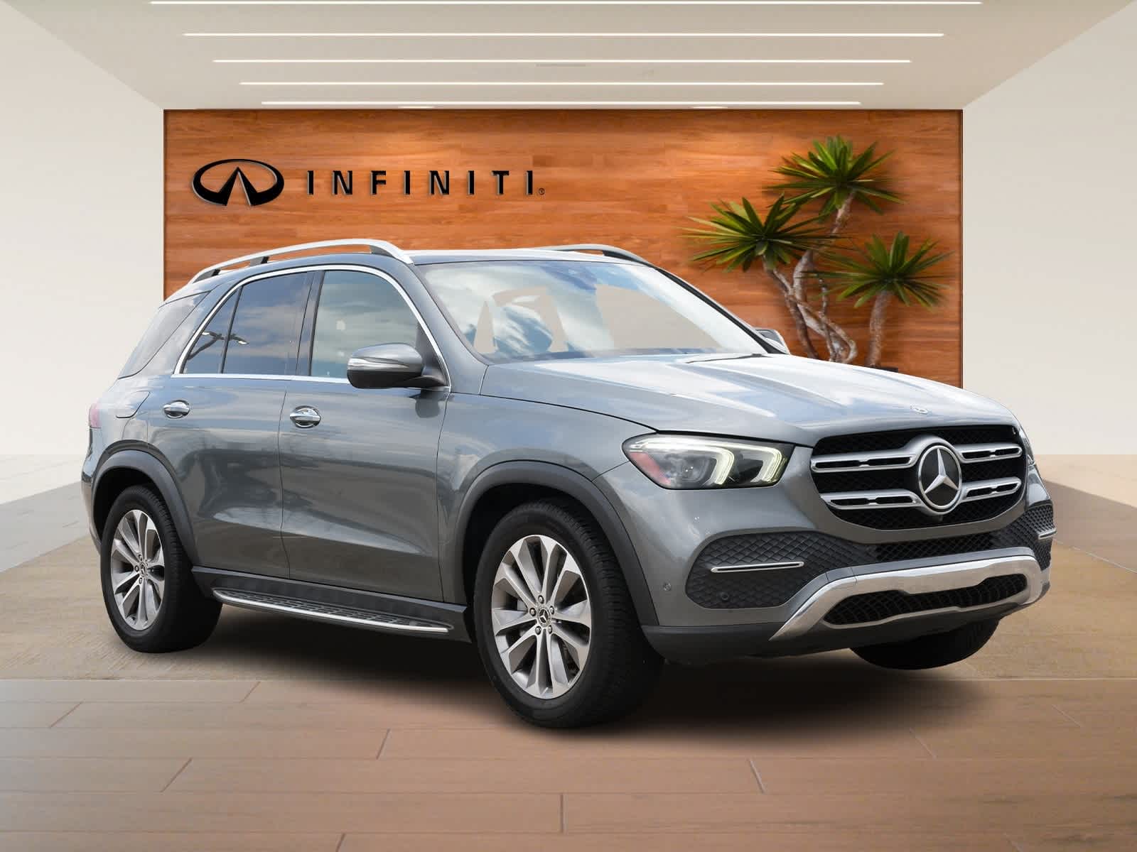 Thumbnail: 2020 Mercedes-Benz GLE - 3