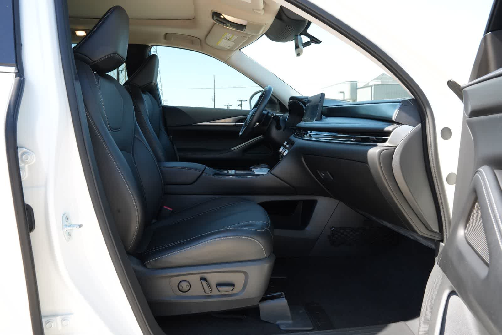 Thumbnail: 2023 INFINITI QX60 - 27