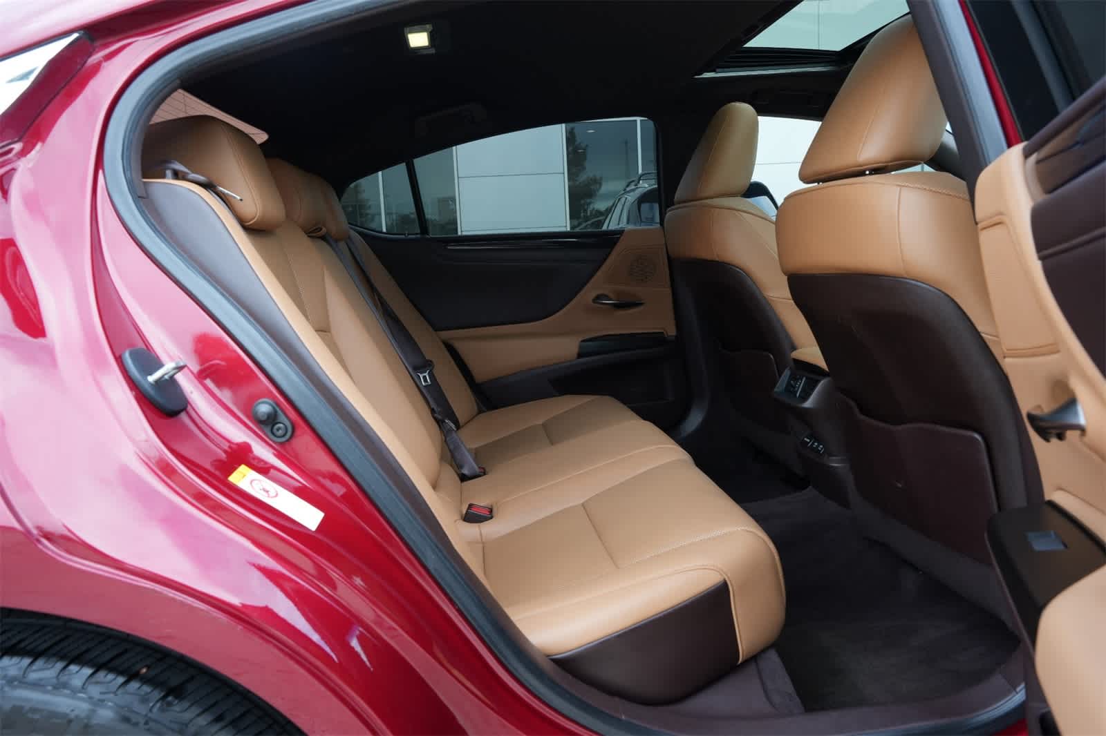 Thumbnail: 2019 Lexus ES - 20