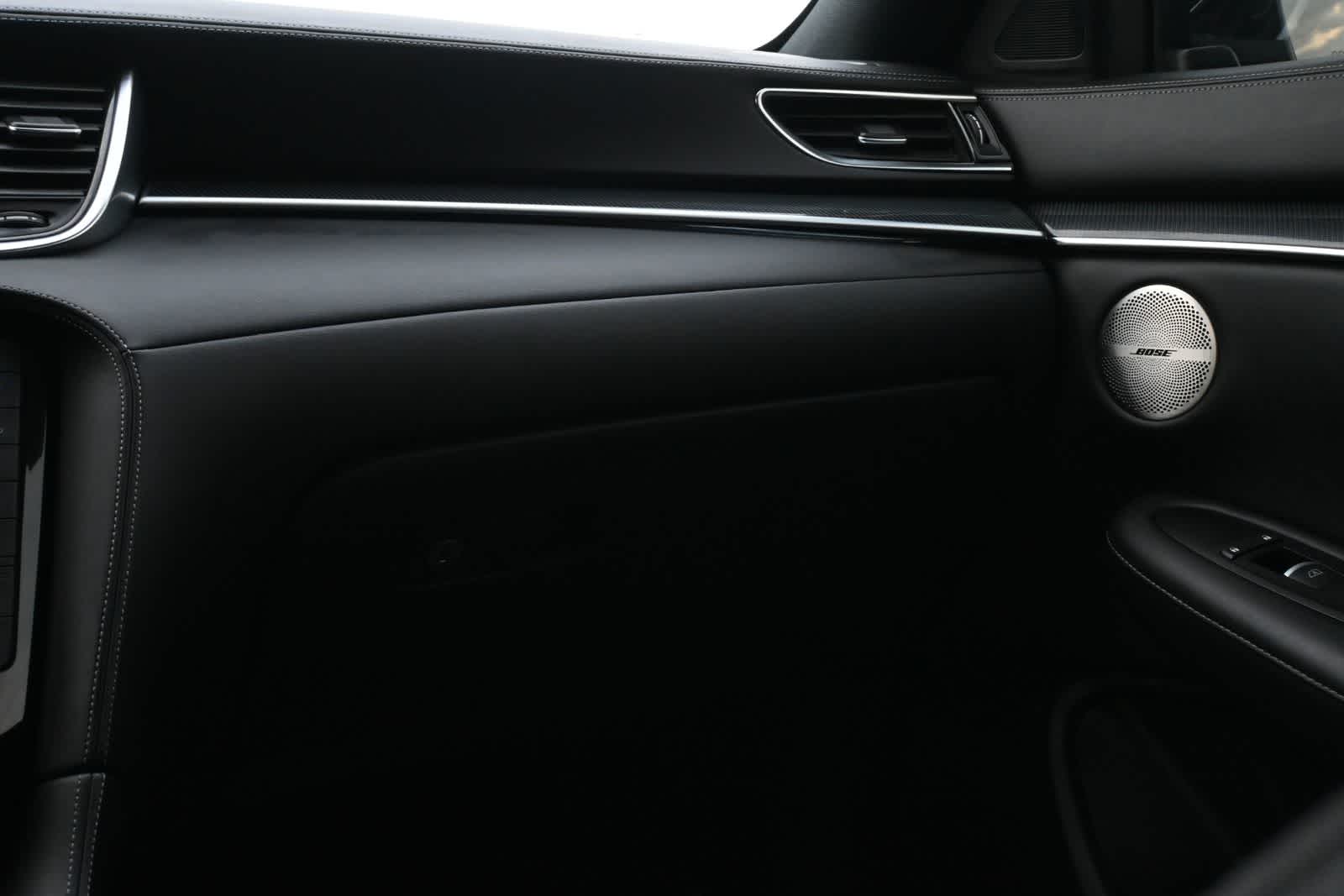 Thumbnail: 2023 INFINITI QX50 - 8