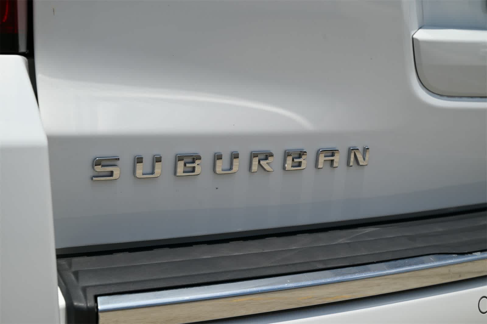 2016 Chevrolet Suburban LTZ 21