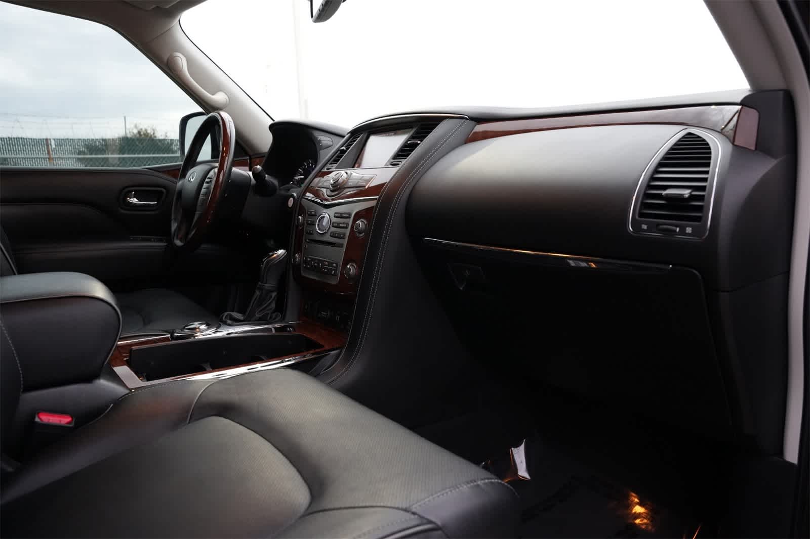 Thumbnail: 2018 INFINITI QX80 - 22