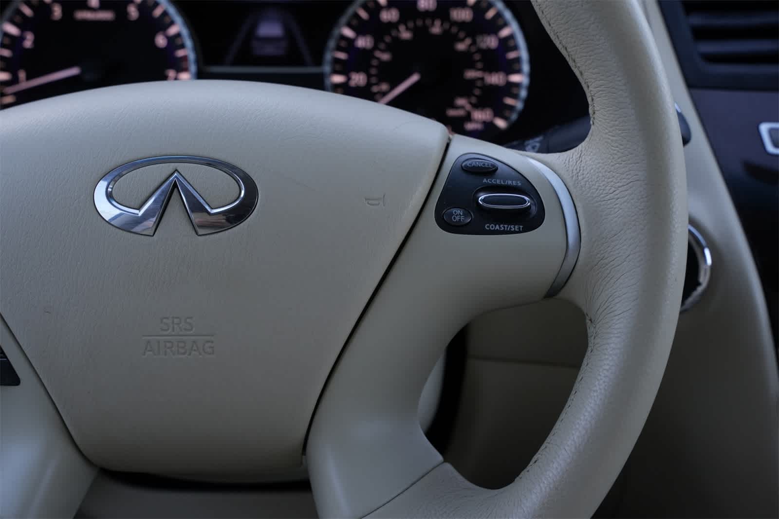 Thumbnail: 2013 INFINITI JX35 - 11