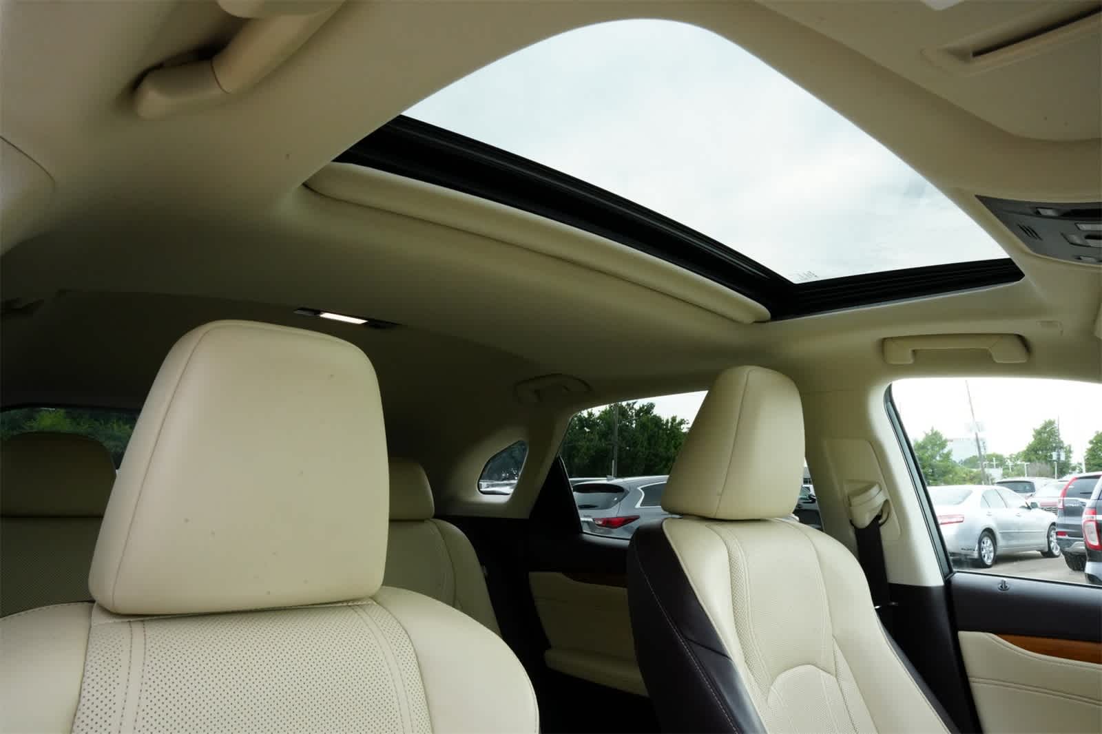 Thumbnail: 2018 Lexus RX - 25