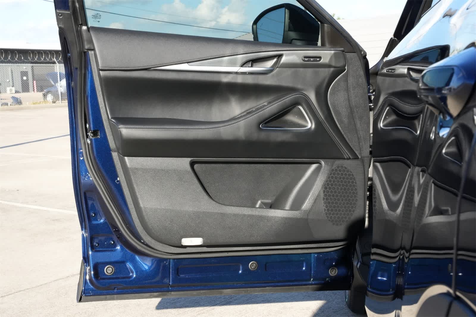 Thumbnail: 2026 INFINITI QX60 - 17