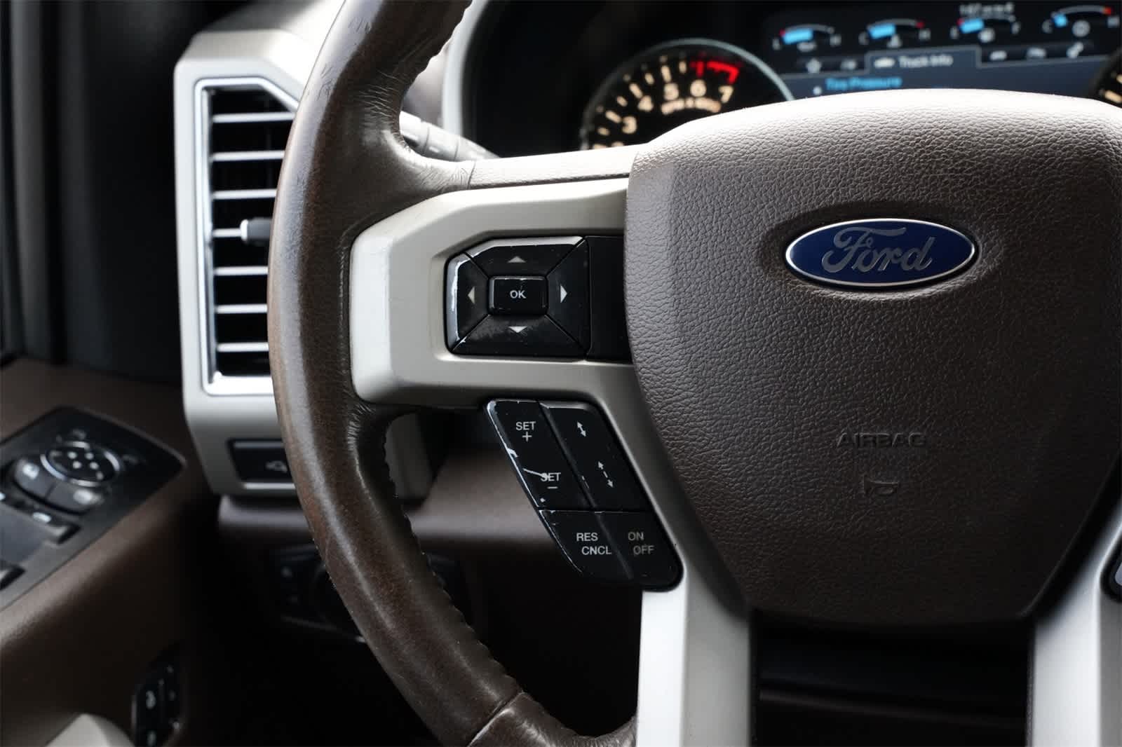 Thumbnail: 2015 Ford F-150 - 10