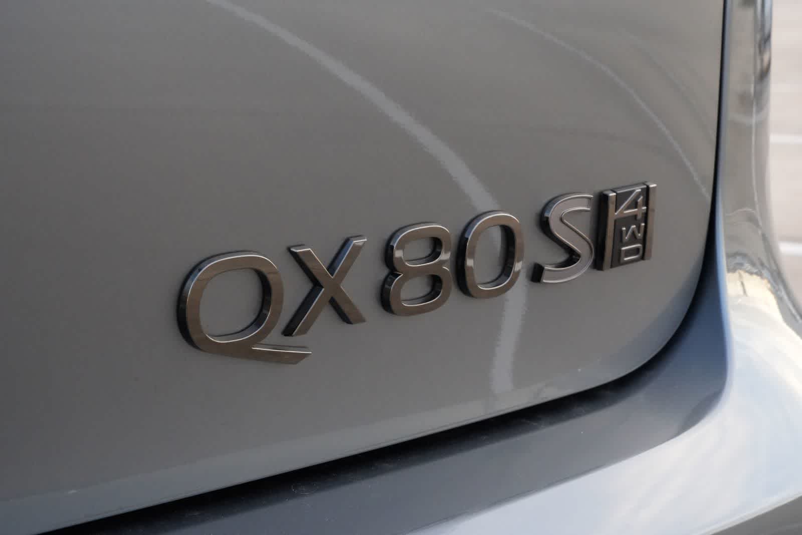 Thumbnail: 2026 INFINITI QX80 - 20