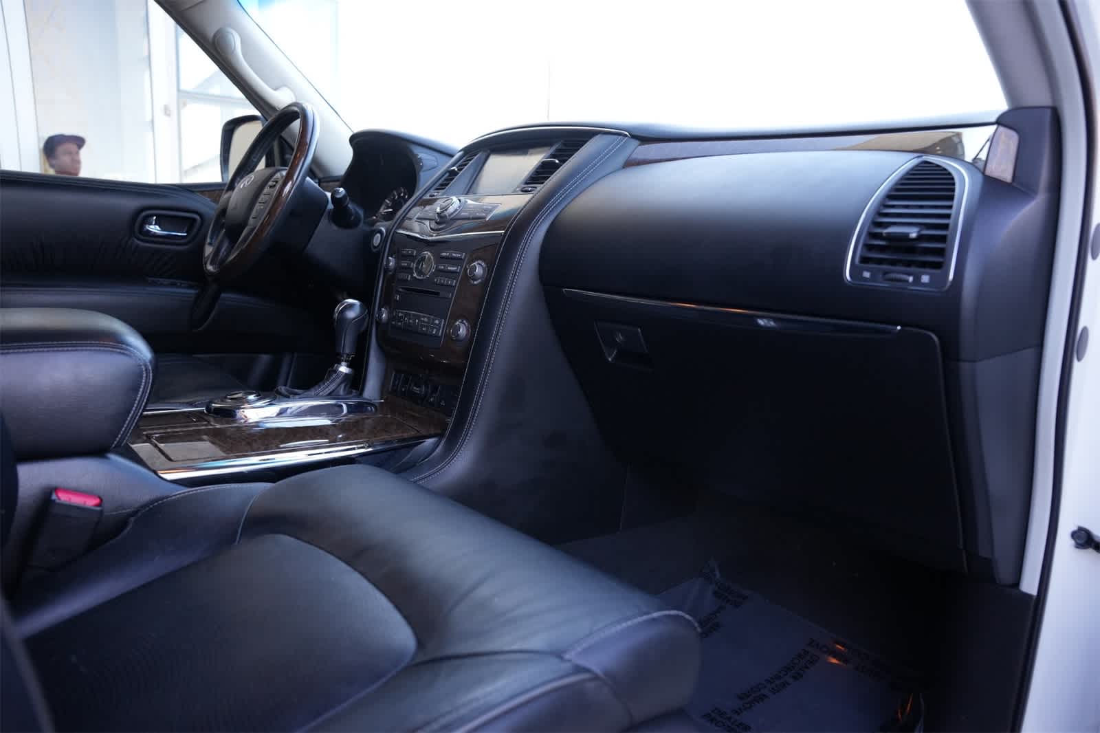 Thumbnail: 2017 INFINITI QX80 - 20