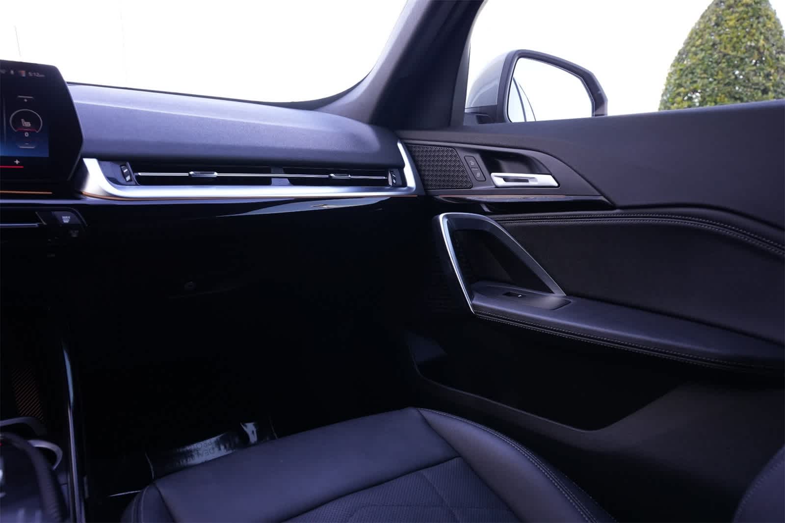 Thumbnail: 2023 BMW X1 - 8