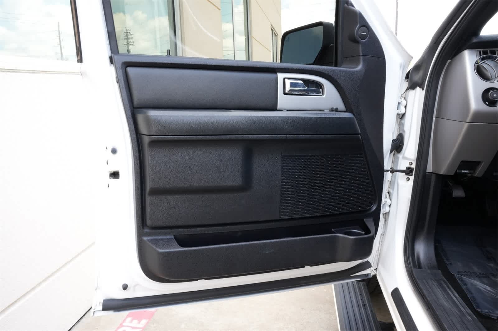 Thumbnail: 2017 Ford Expedition - 18