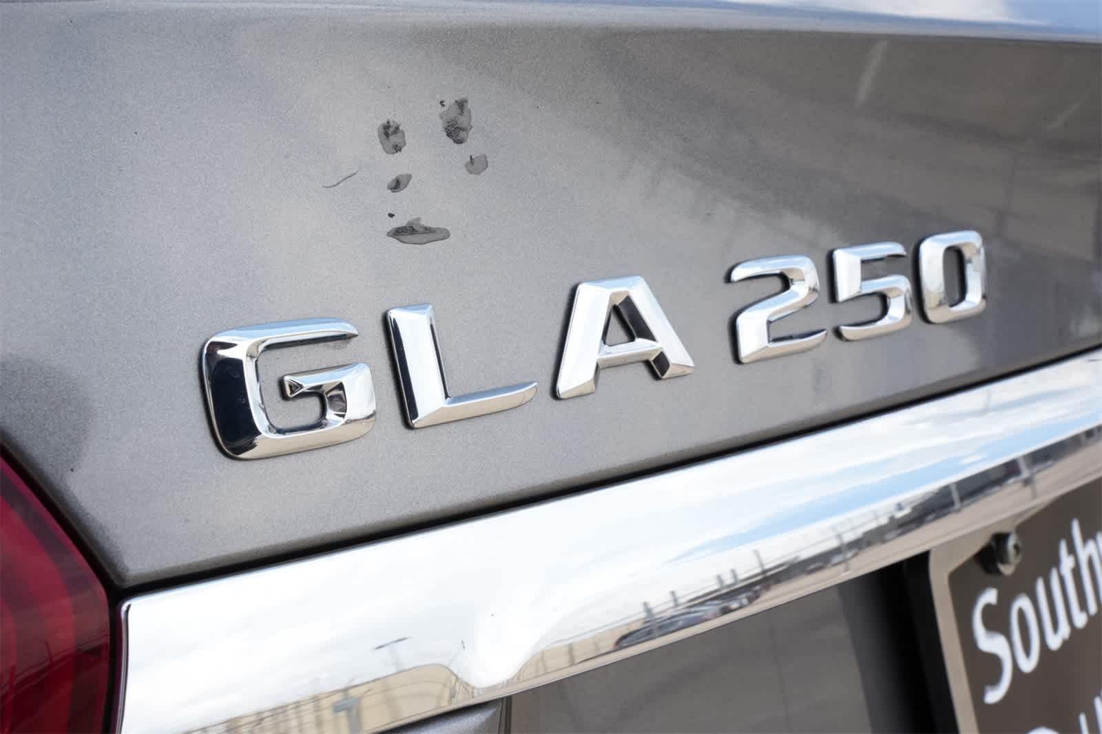 Thumbnail: 2016 Mercedes-Benz GLA - 18