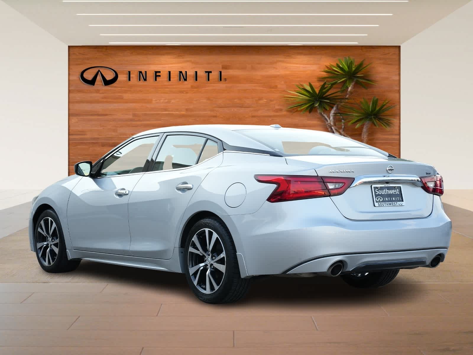 Thumbnail: 2017 Nissan Maxima - 5