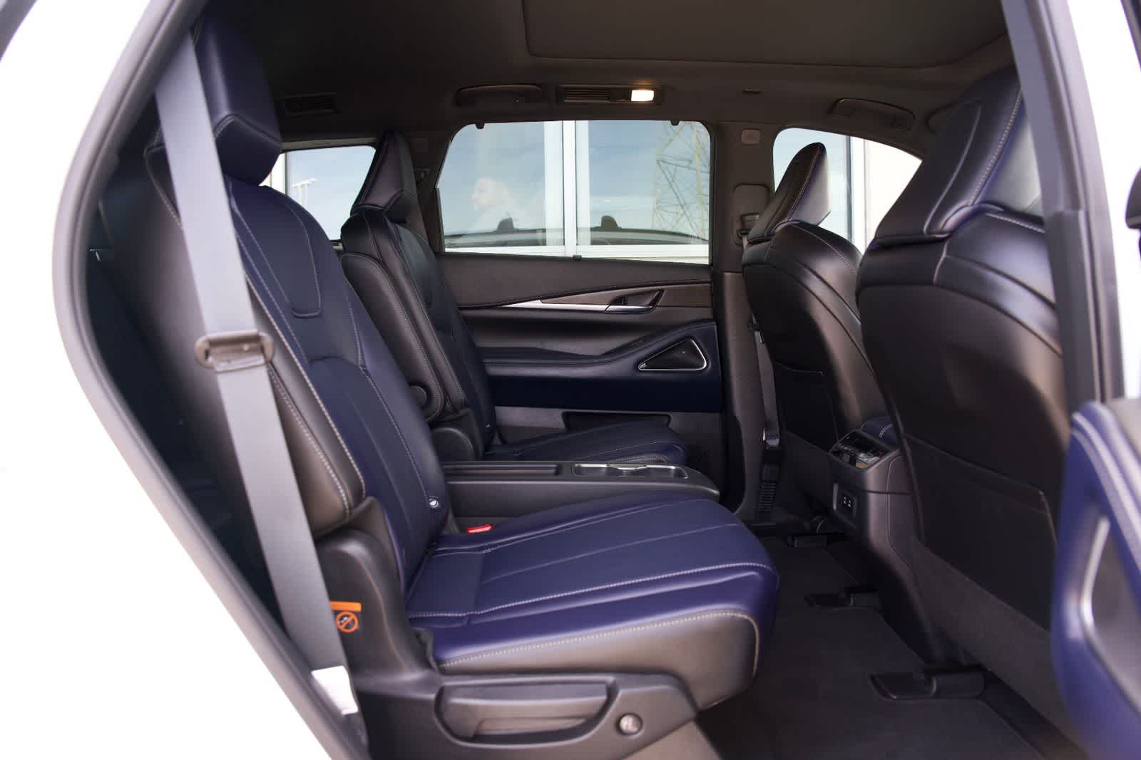 Thumbnail: 2026 INFINITI QX60 - 22