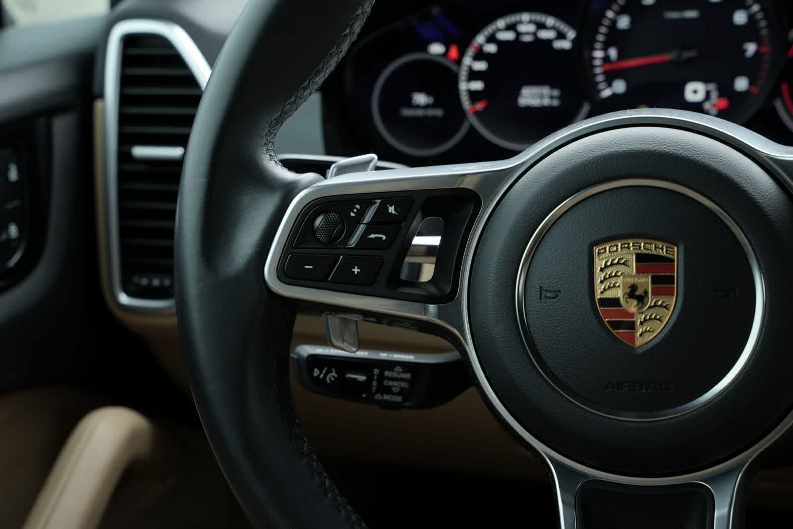 Thumbnail: 2023 Porsche Cayenne - 9