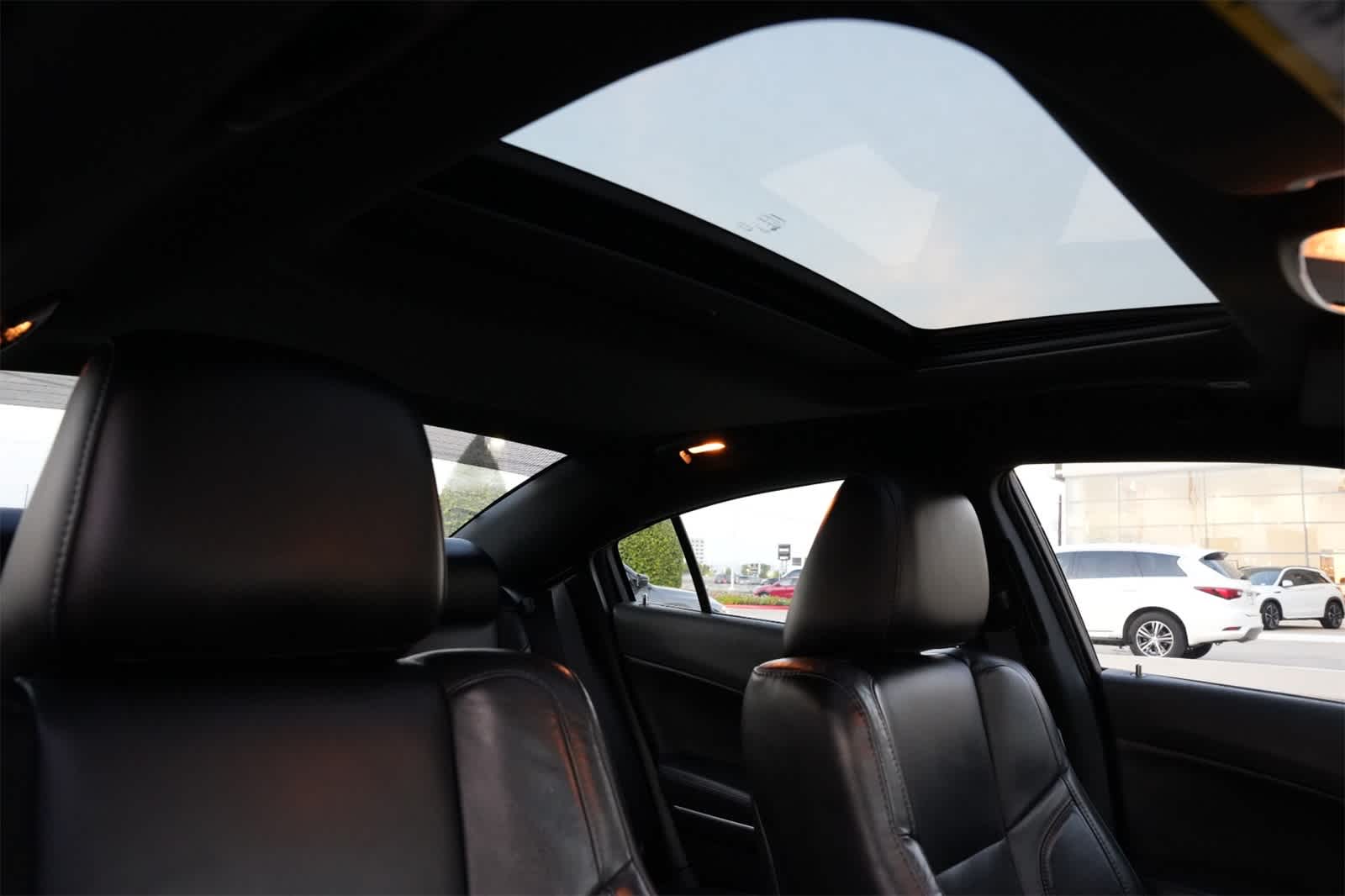 Thumbnail: 2022 Dodge Charger - 24