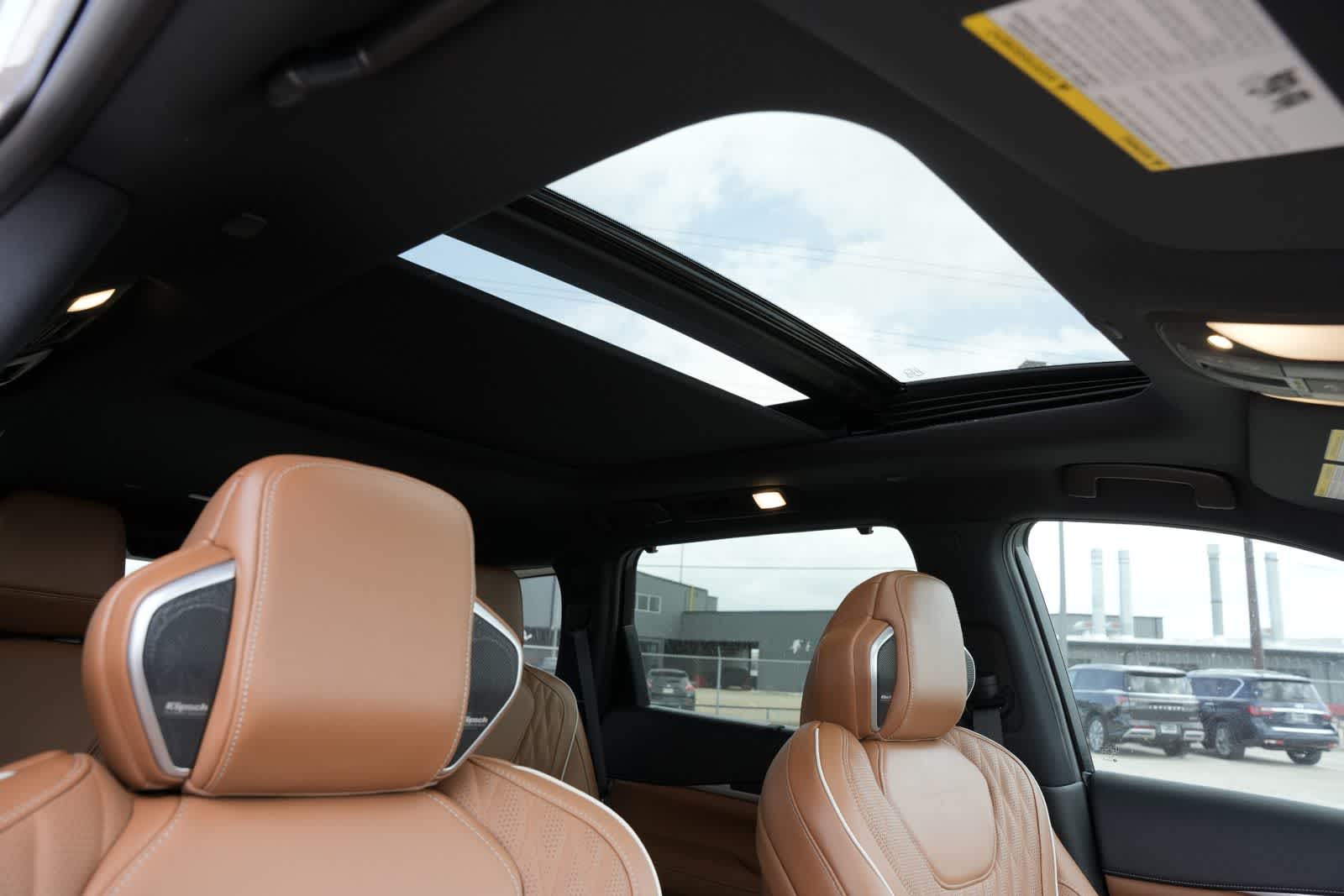 Thumbnail: 2026 INFINITI QX60 - 24