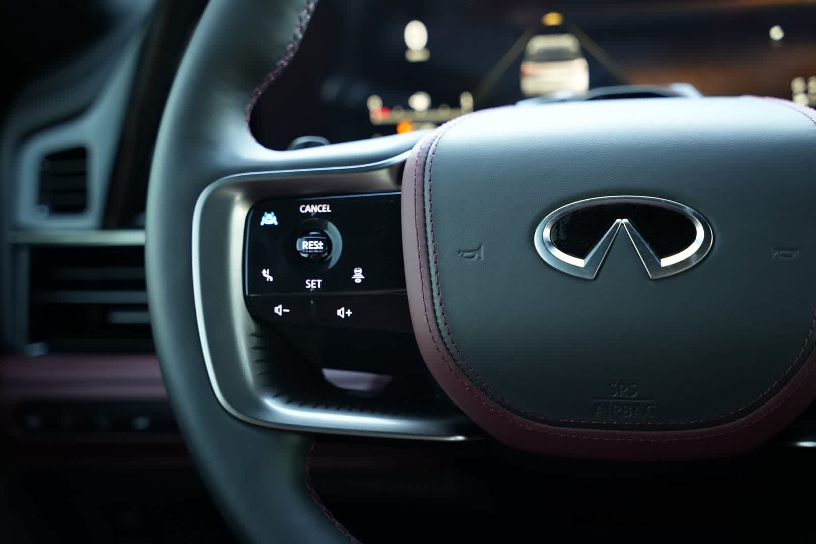 Thumbnail: 2026 INFINITI QX80 - 10