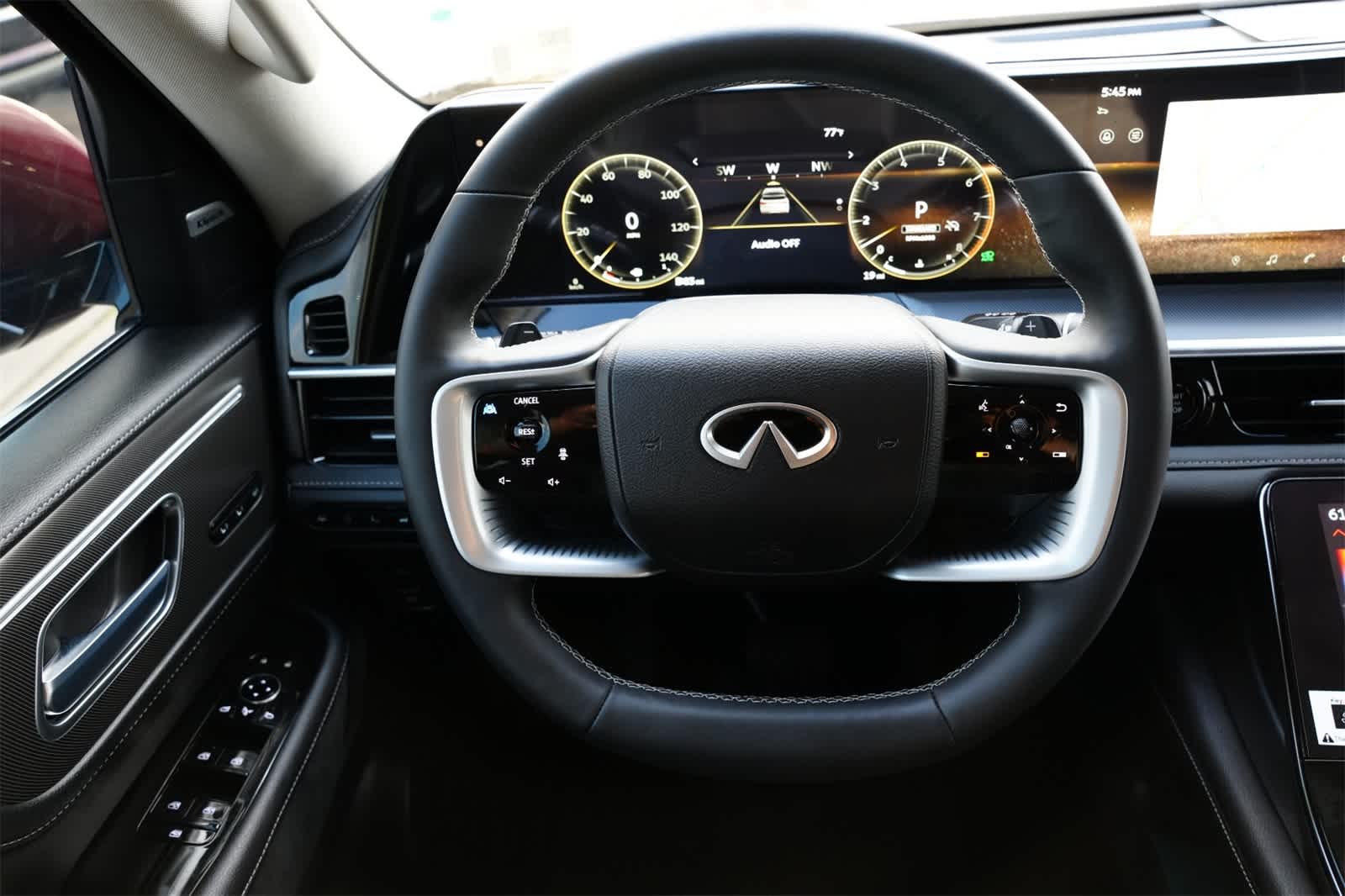 Thumbnail: 2025 INFINITI QX80 - 9