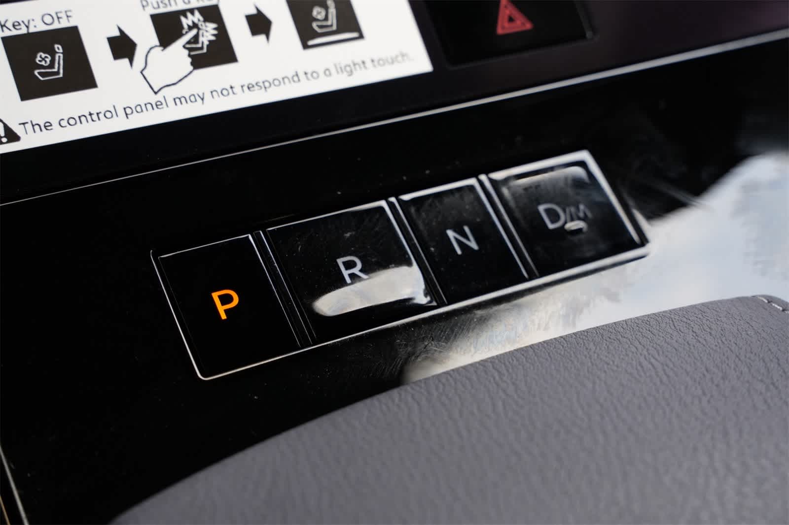 Thumbnail: 2026 INFINITI QX80 - 15