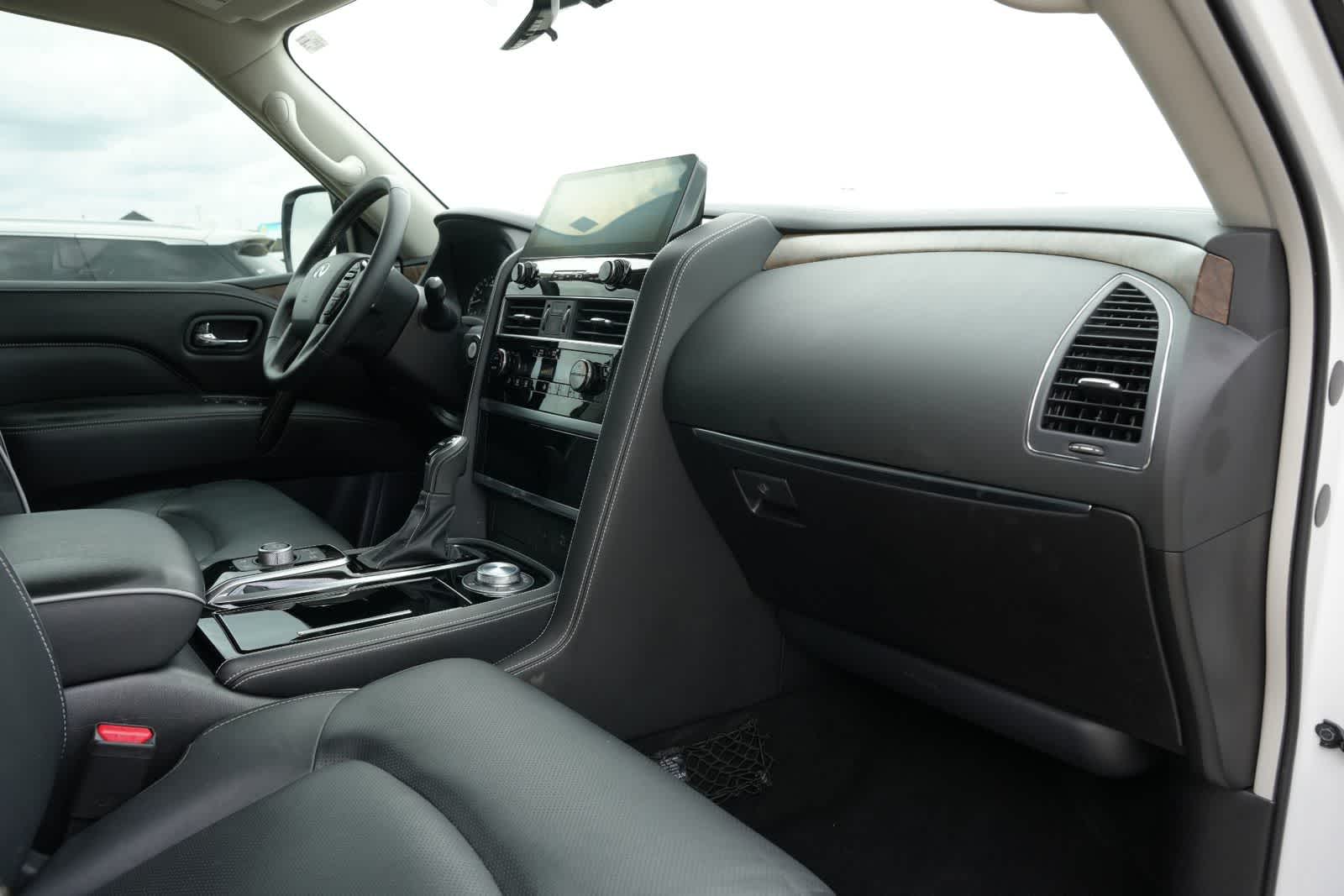 Thumbnail: 2024 INFINITI QX80 - 22