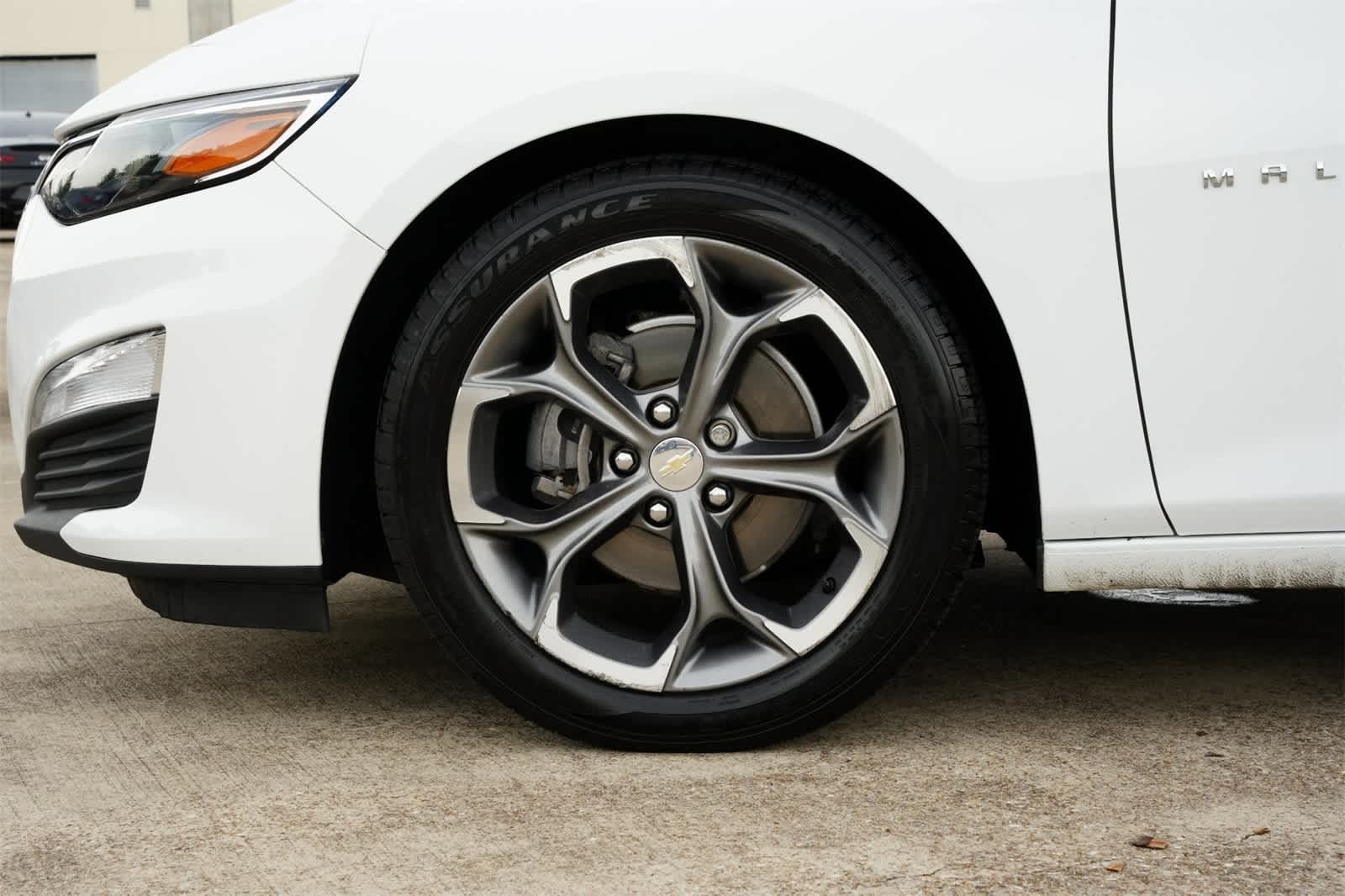Thumbnail: 2022 Chevrolet Malibu - 25