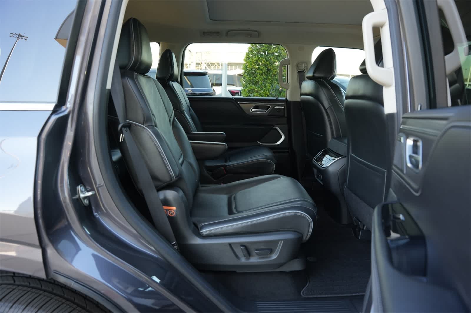 2025 INFINITI QX80 Luxe 22