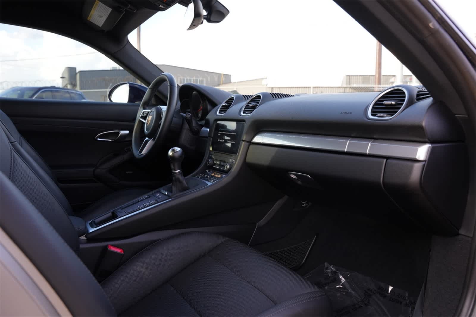 Thumbnail: 2024 Porsche 718 Cayman - 16