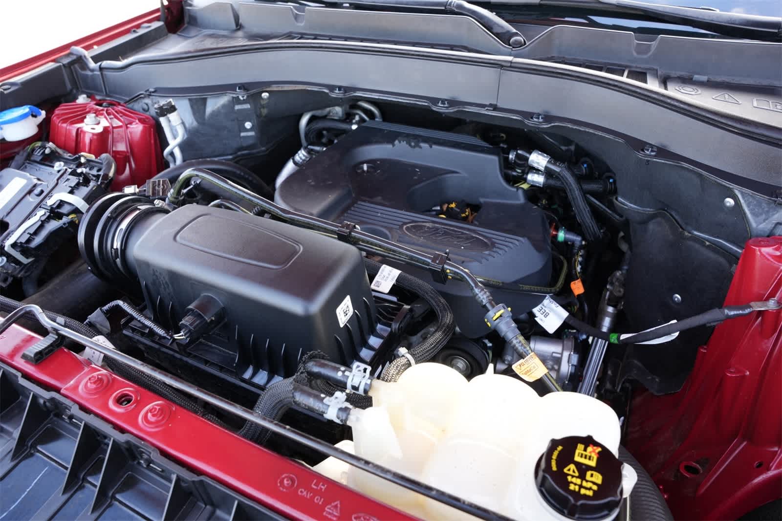 Thumbnail: 2020 Ford Explorer - 24