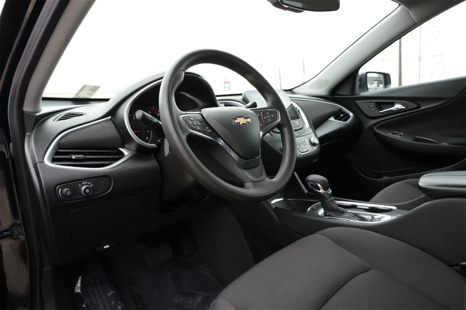 Thumbnail: 2024 Chevrolet Malibu - 15