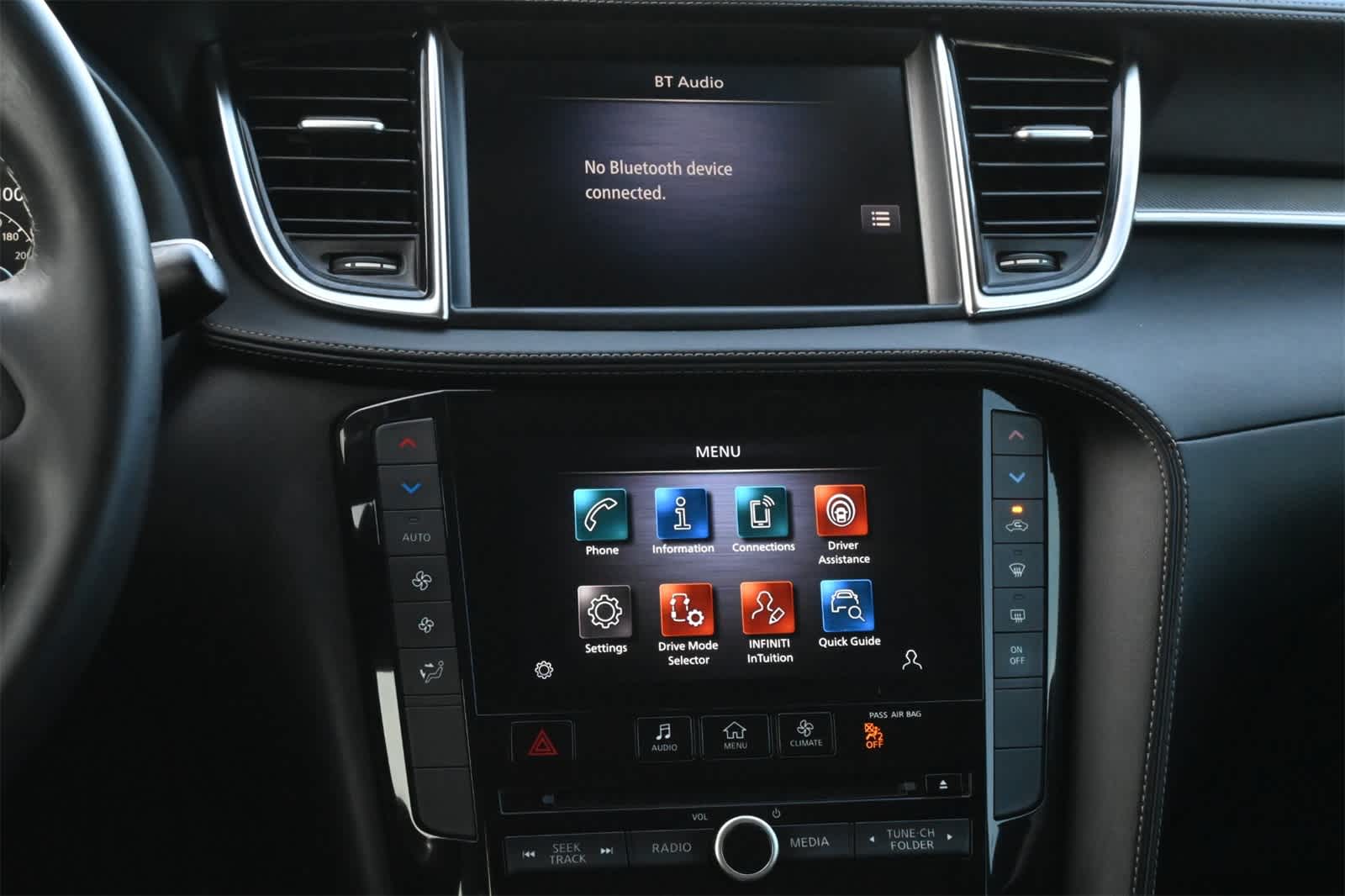 Thumbnail: 2020 INFINITI QX50 - 10