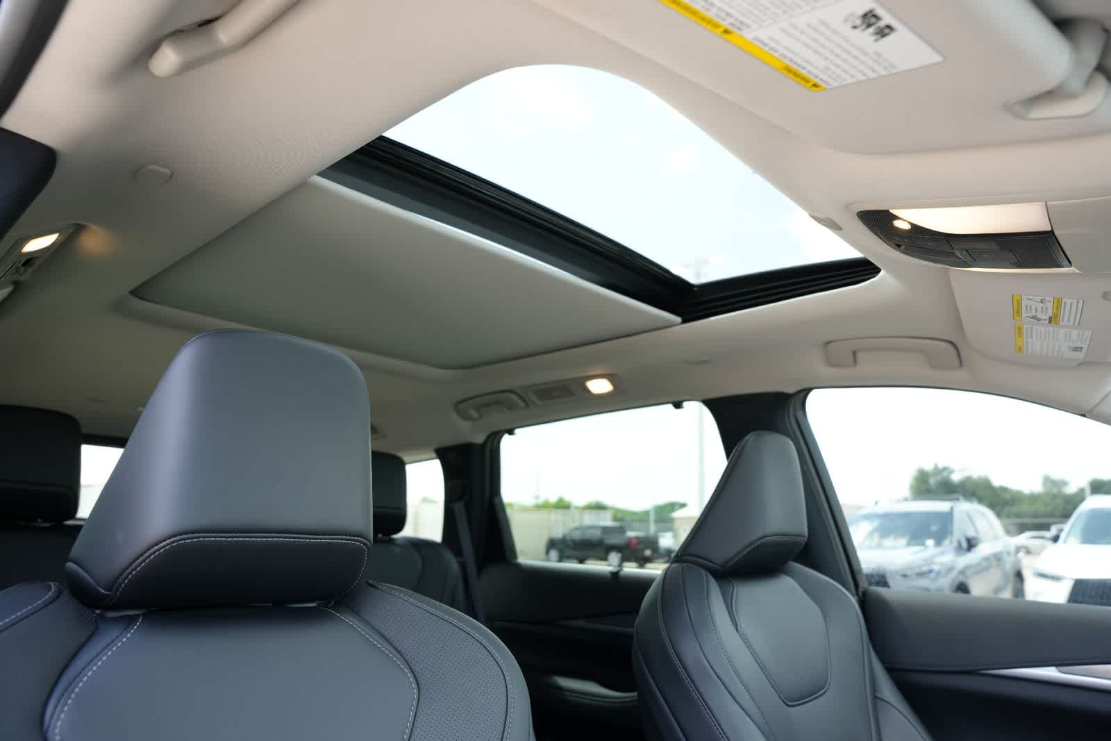 Thumbnail: 2026 INFINITI QX60 - 24