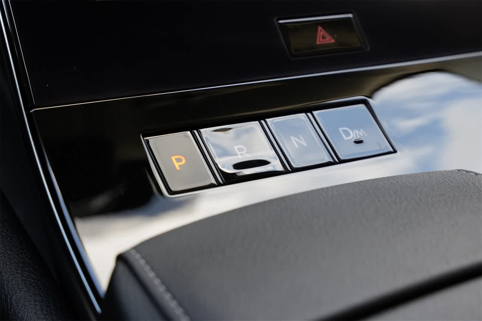 Thumbnail: 2025 INFINITI QX80 - 15