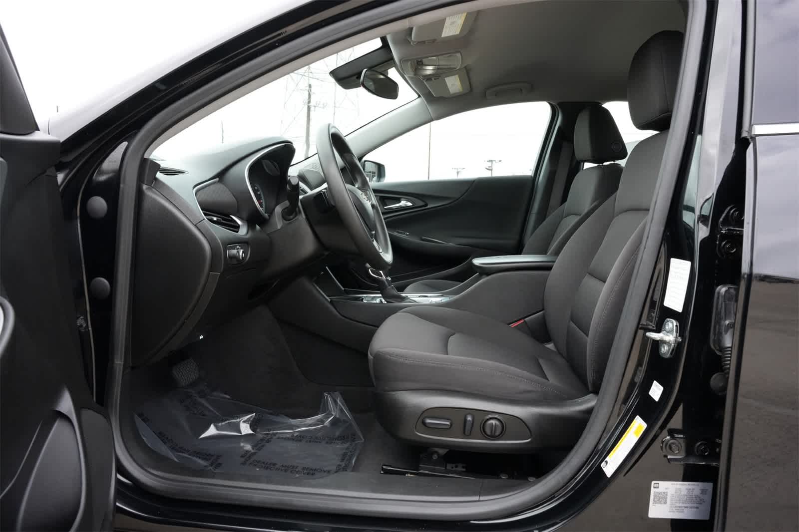 Thumbnail: 2024 Chevrolet Malibu - 16