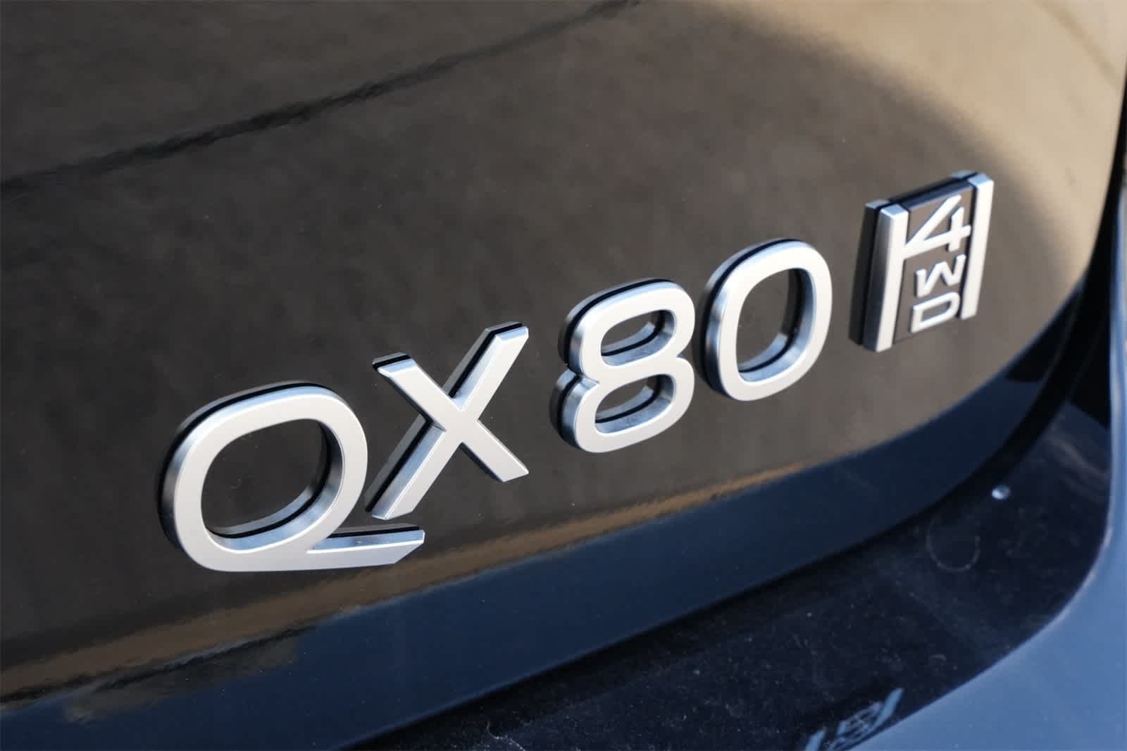 Thumbnail: 2025 INFINITI QX80 - 19