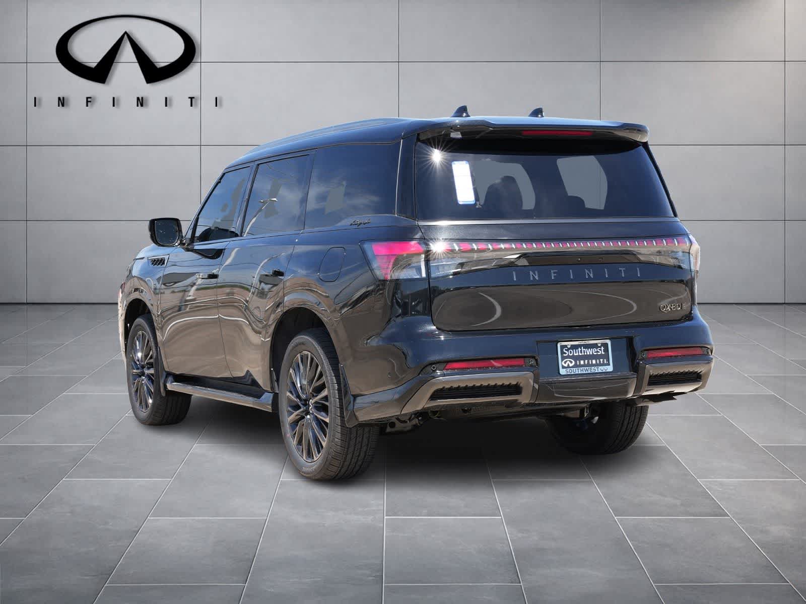 Thumbnail: 2026 INFINITI QX80 - 5