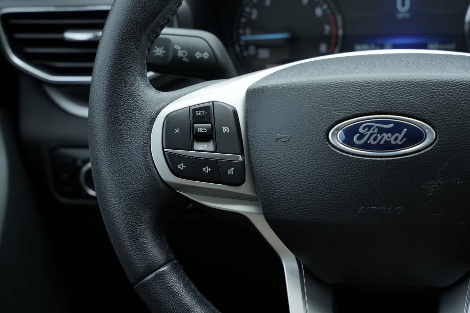 Thumbnail: 2024 Ford Explorer - 8