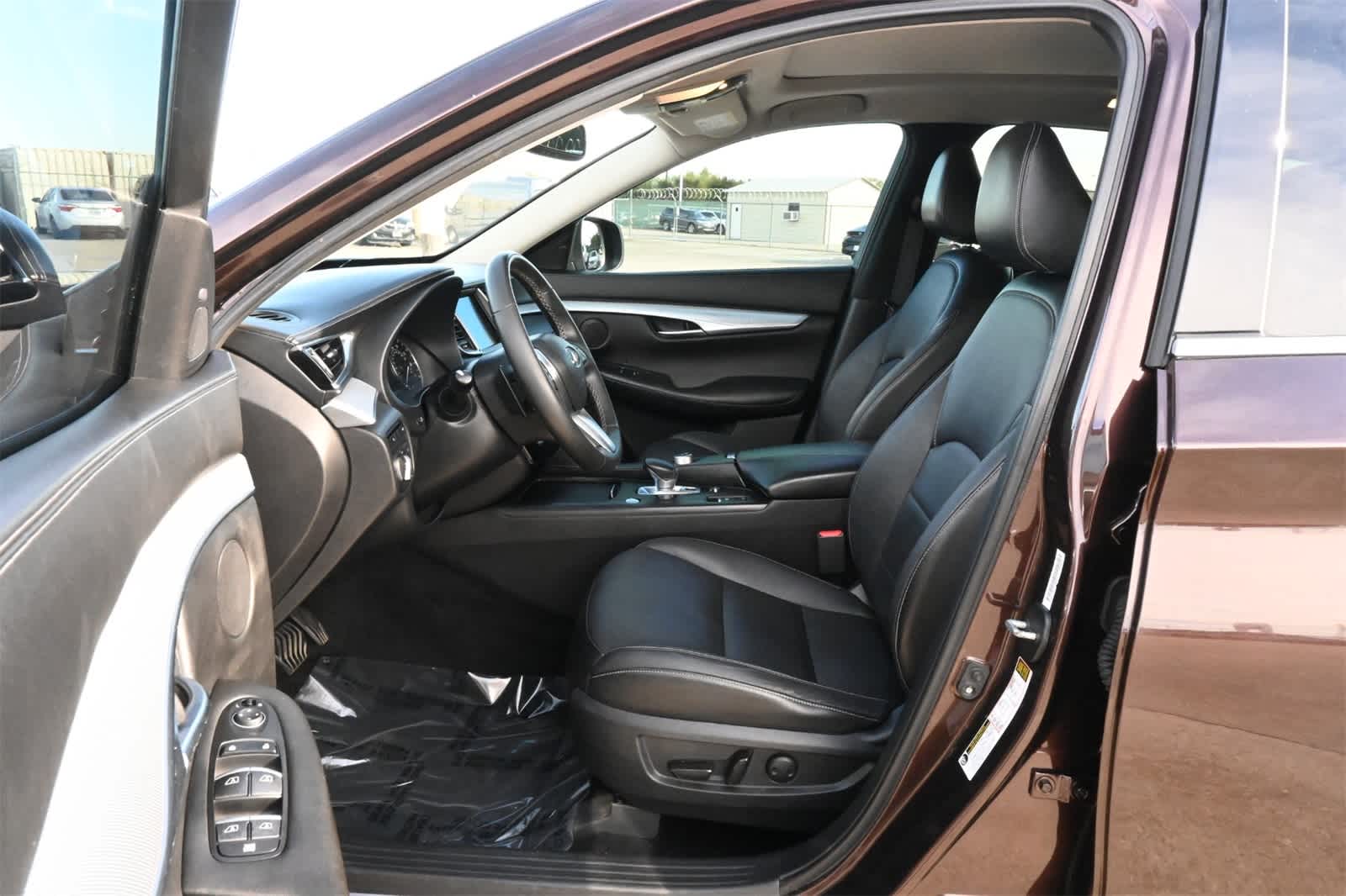 Thumbnail: 2020 INFINITI QX50 - 16