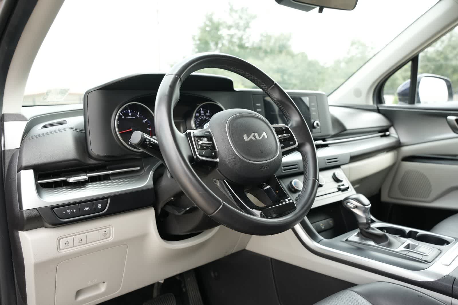 Thumbnail: 2024 Kia Carnival - 16