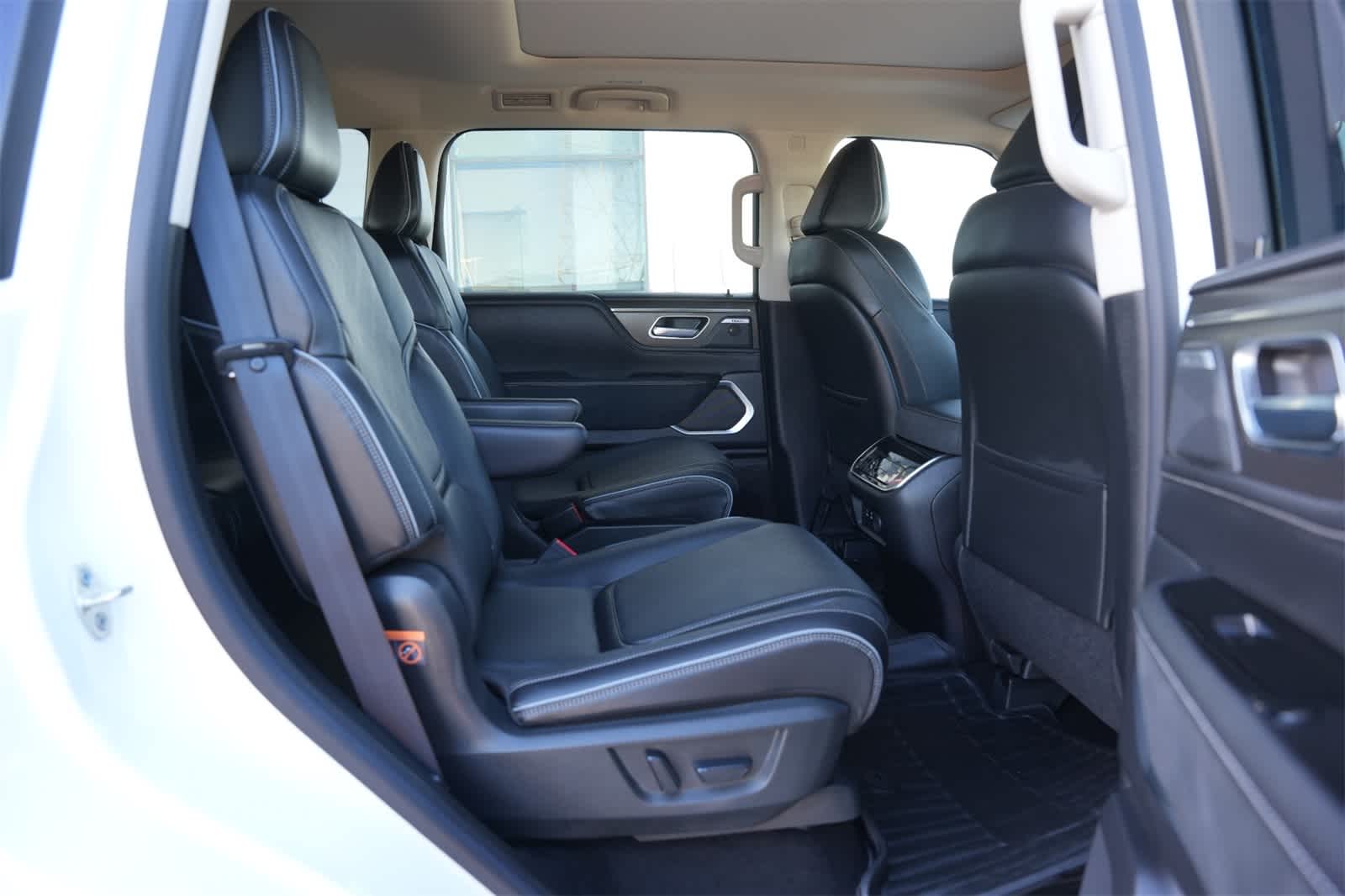 2025 INFINITI QX80 Luxe 22