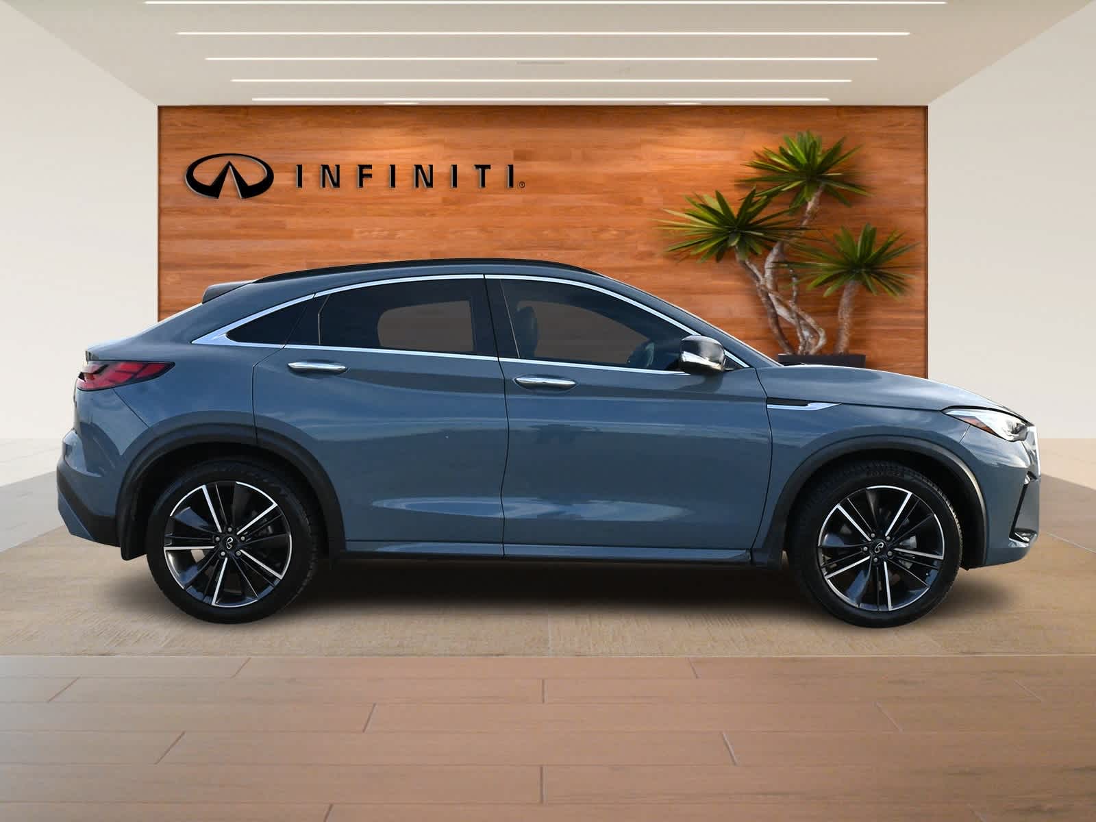 Thumbnail: 2022 INFINITI QX55 - 4
